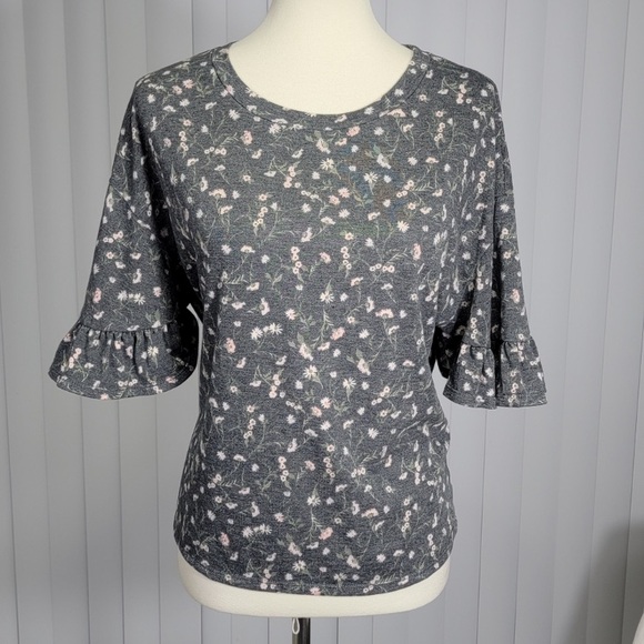 Lauren Conrad soft blue floral & heather tan tops bundle - Picture 2 of 6